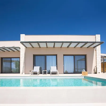 Efxenia Ammousa Villa